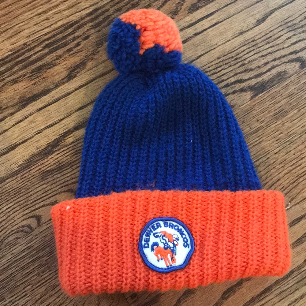 Awesome vintage Denver Broncos hat!